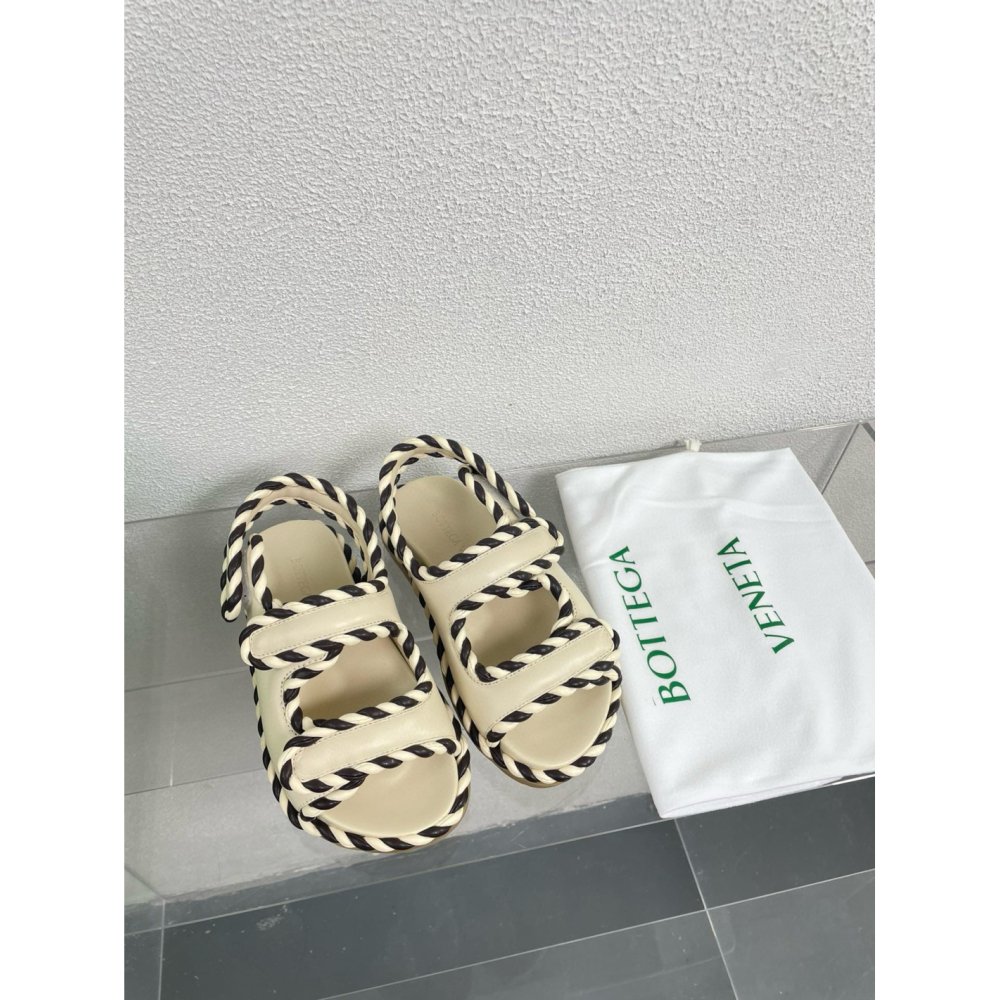 Cheap Reps Bottega Veneta Jack Flat Slingback Sandals in Bicolor Lambskin