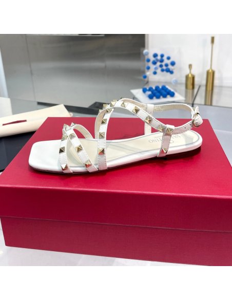 Cheap Reps Valentino Rockstud Flat Sandals with Straps in White Leather