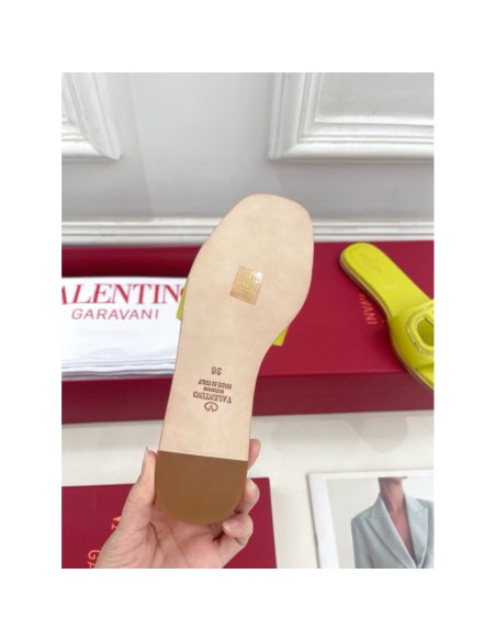 Cheap Reps Valentino VLogo Cut-out Slide Sandals in Yellow Leather