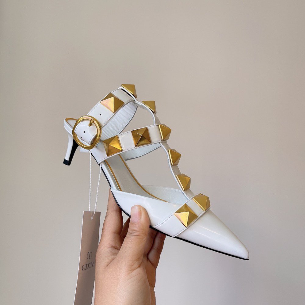 Cheap Reps Valentino Roman Stud Pumps 40mm In White Calfskin