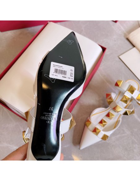 Cheap Reps Valentino Roman Stud Pumps 40mm In White Calfskin