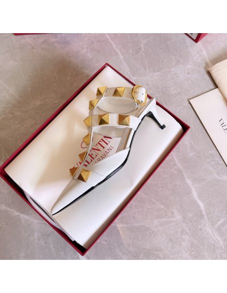 Cheap Reps Valentino Roman Stud Pumps 40mm In White Calfskin