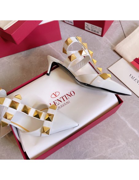 Cheap Reps Valentino Roman Stud Pumps 40mm In White Calfskin
