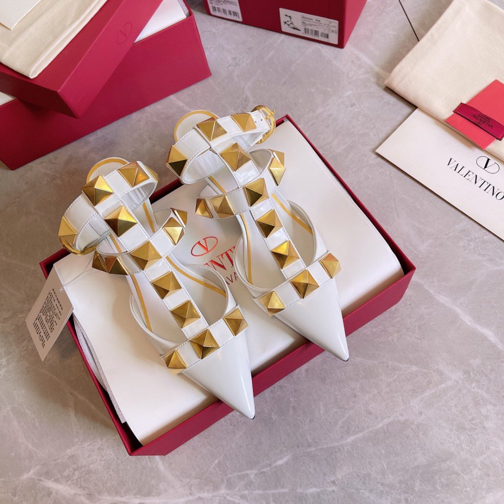 Cheap Reps Valentino Roman Stud Pumps 40mm In White Calfskin