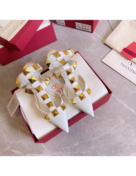 Cheap Reps Valentino Roman Stud Pumps 40mm In White Calfskin