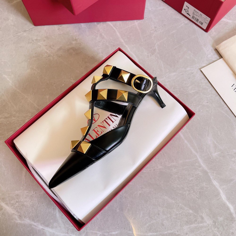 Cheap Reps Valentino Roman Stud Pumps 40mm In Black Calfskin