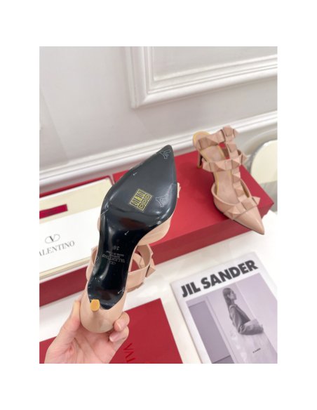 Cheap Reps Valentino Roman Stud Pumps 80mm In Rose Cannelle Patent Leather