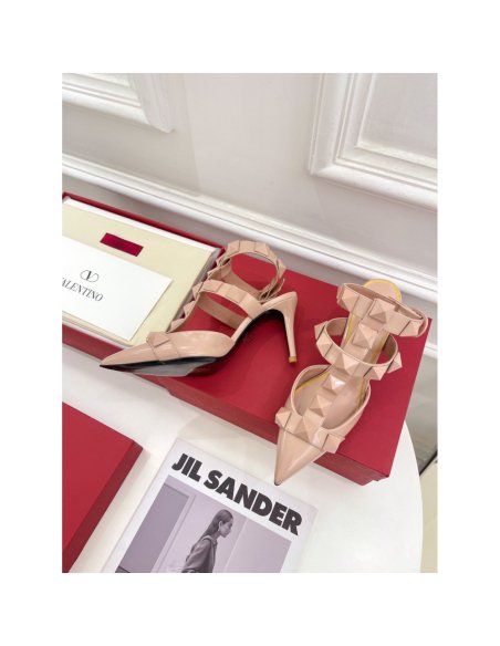 Cheap Reps Valentino Roman Stud Pumps 80mm In Rose Cannelle Patent Leather