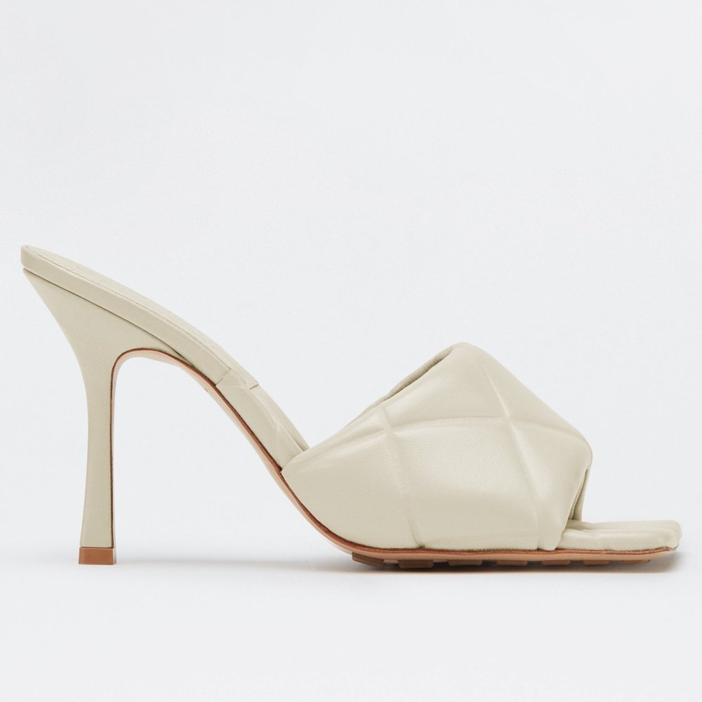 Cheap Reps Bottega Veneta Rubber Lido Sandals In White Quilted Lambskin