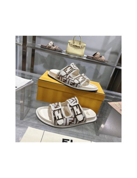 Fendi Slippers 031,Fendi Slippers,Slides Slippers,More Brands