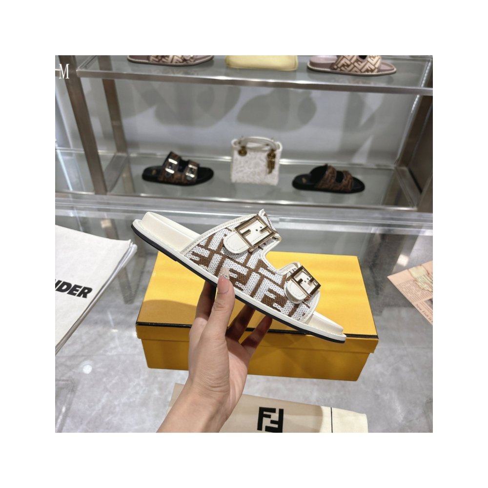 Fendi Slippers 031,Fendi Slippers,Slides Slippers,More Brands