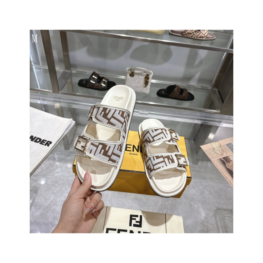 Fendi Slippers 031,Fendi Slippers,Slides Slippers,More Brands