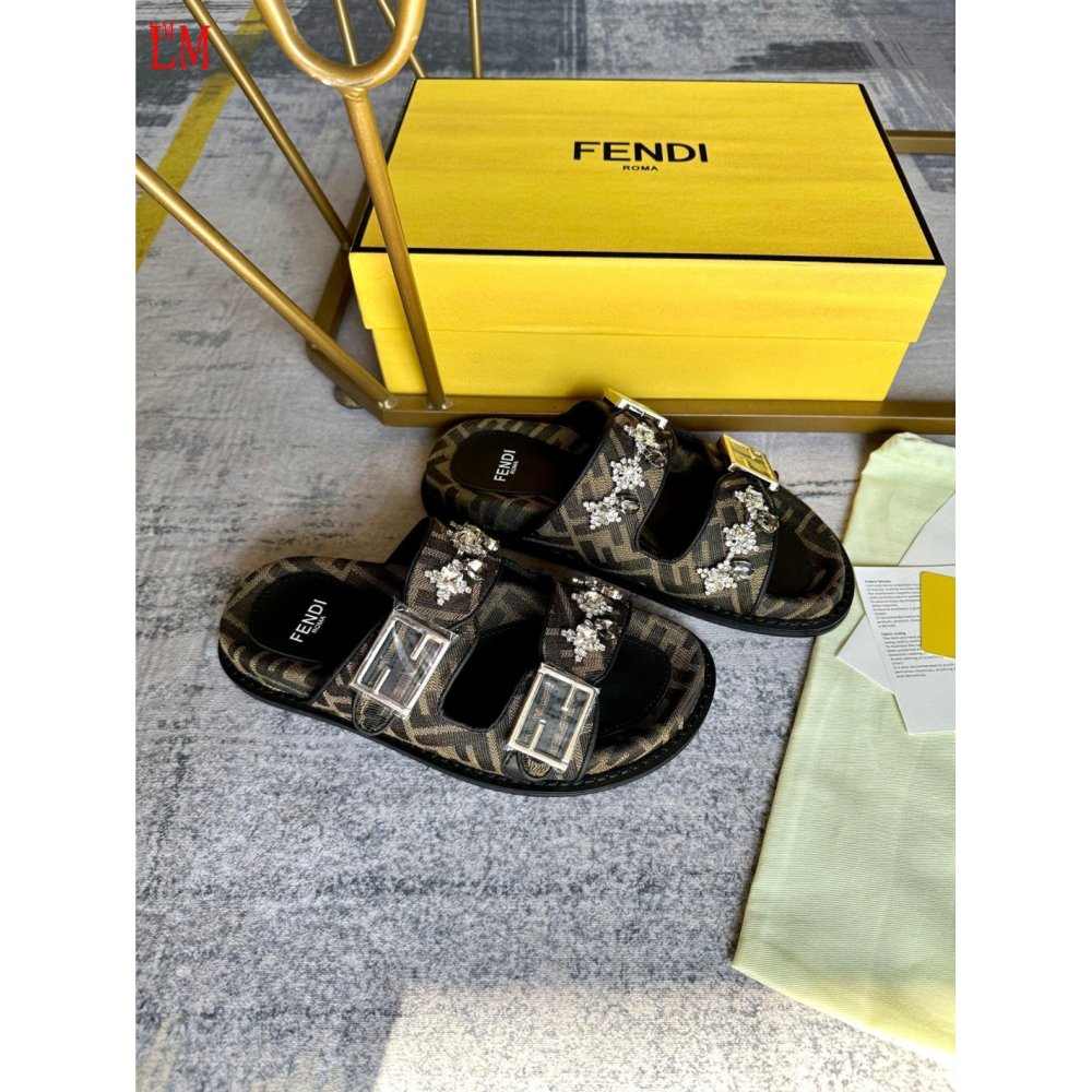 Fendi Slippers 004,Fendi Slippers,Slides Slippers,More Brands