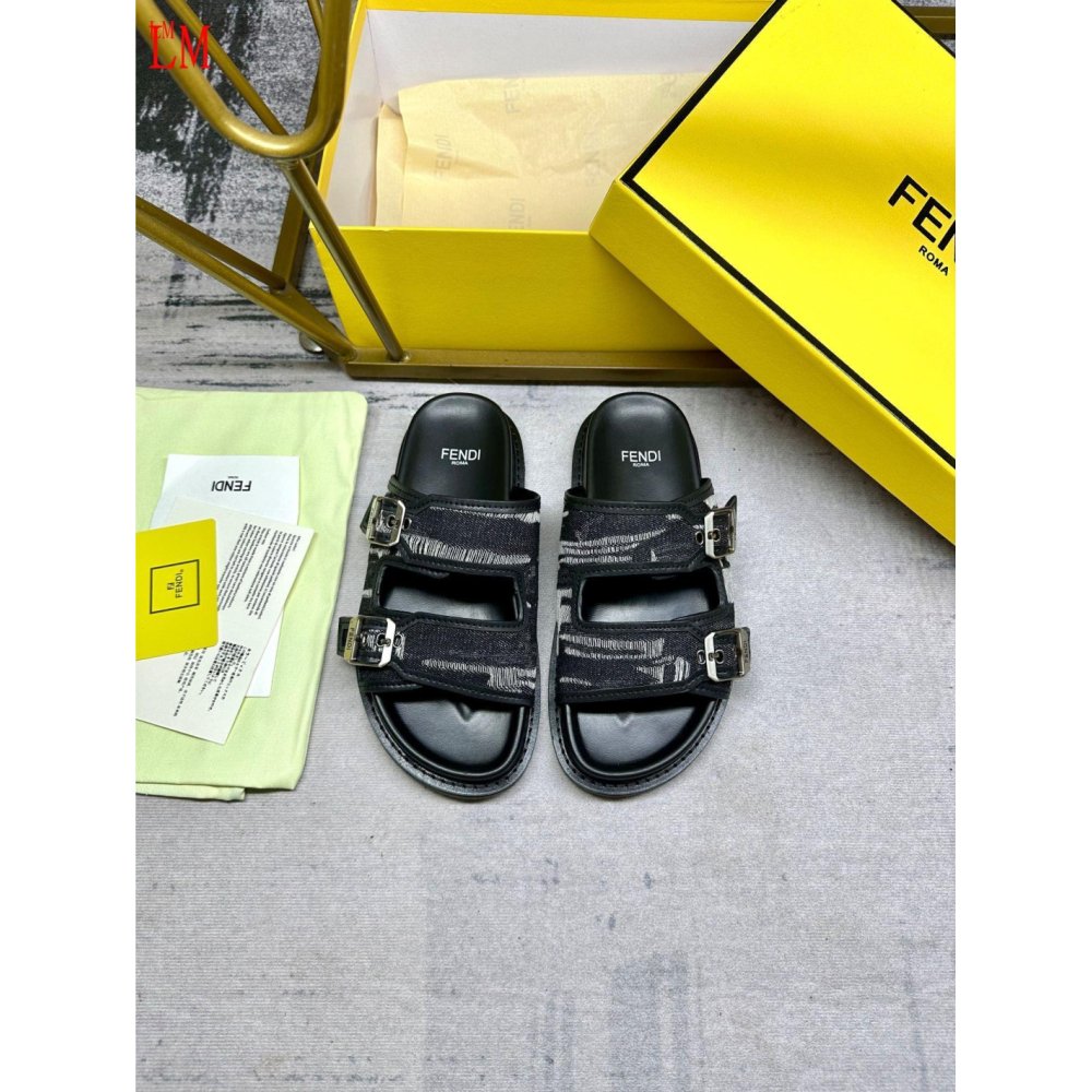 Fendi Slippers 006,Fendi Slippers,Slides Slippers,More Brands