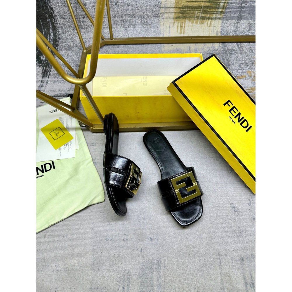 Fendi Slippers 018,Fendi Slippers,Slides Slippers,More Brands