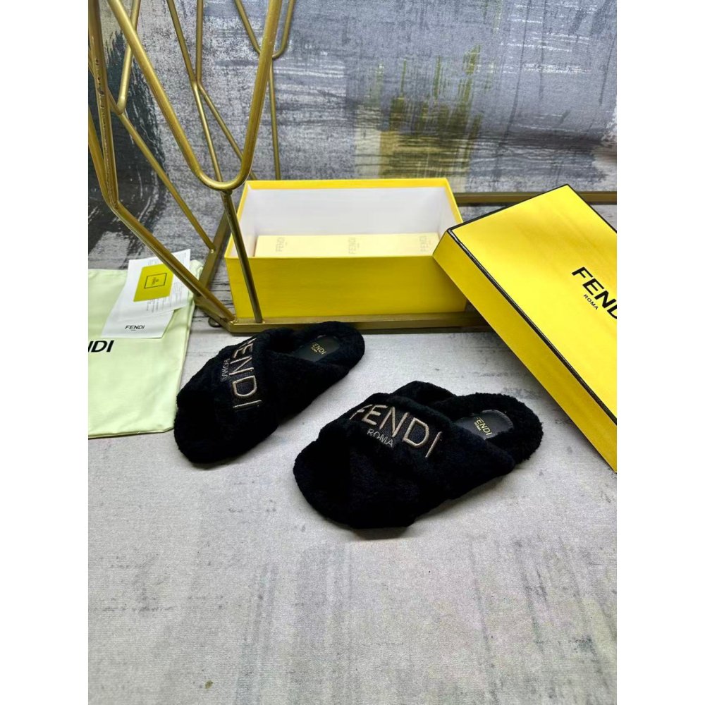 Fendi Slippers 062,Fendi Slippers,Slides Slippers,More Brands