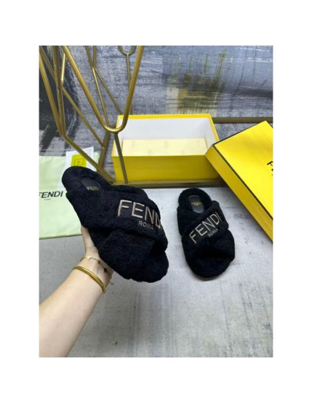 Fendi Slippers 062,Fendi Slippers,Slides Slippers,More Brands