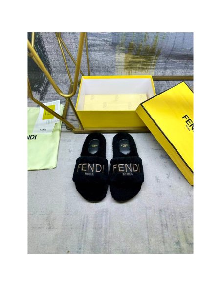 Fendi Slippers 066,Fendi Slippers,Slides Slippers,More Brands