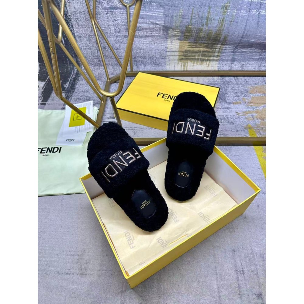 Fendi Slippers 066,Fendi Slippers,Slides Slippers,More Brands