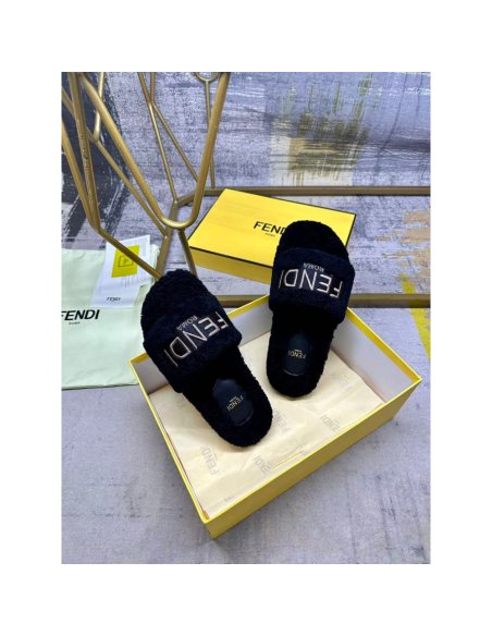 Fendi Slippers 066,Fendi Slippers,Slides Slippers,More Brands