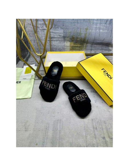 Fendi Slippers 066,Fendi Slippers,Slides Slippers,More Brands