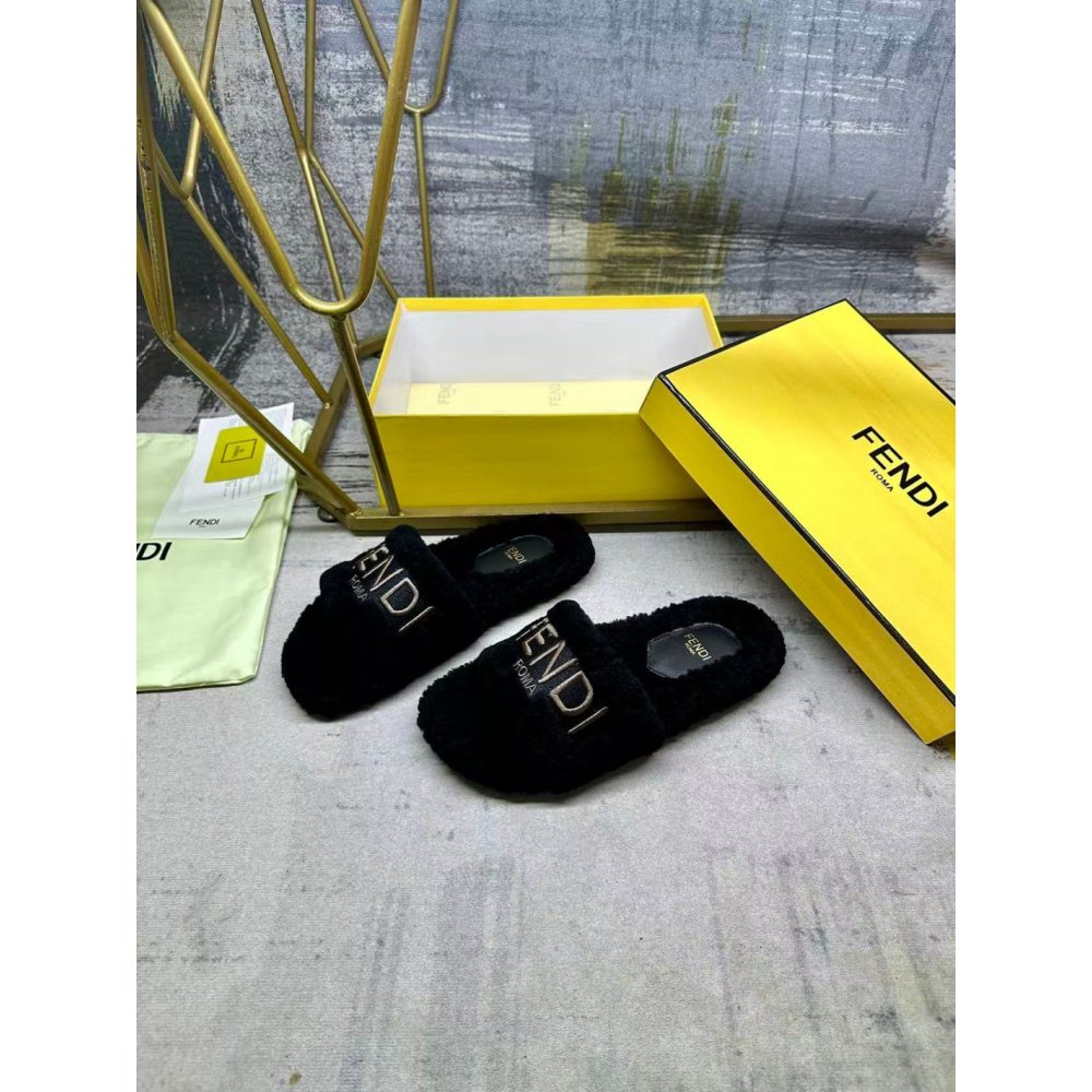 Fendi Slippers 066,Fendi Slippers,Slides Slippers,More Brands