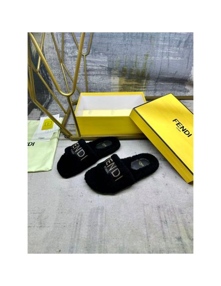 Fendi Slippers 066,Fendi Slippers,Slides Slippers,More Brands