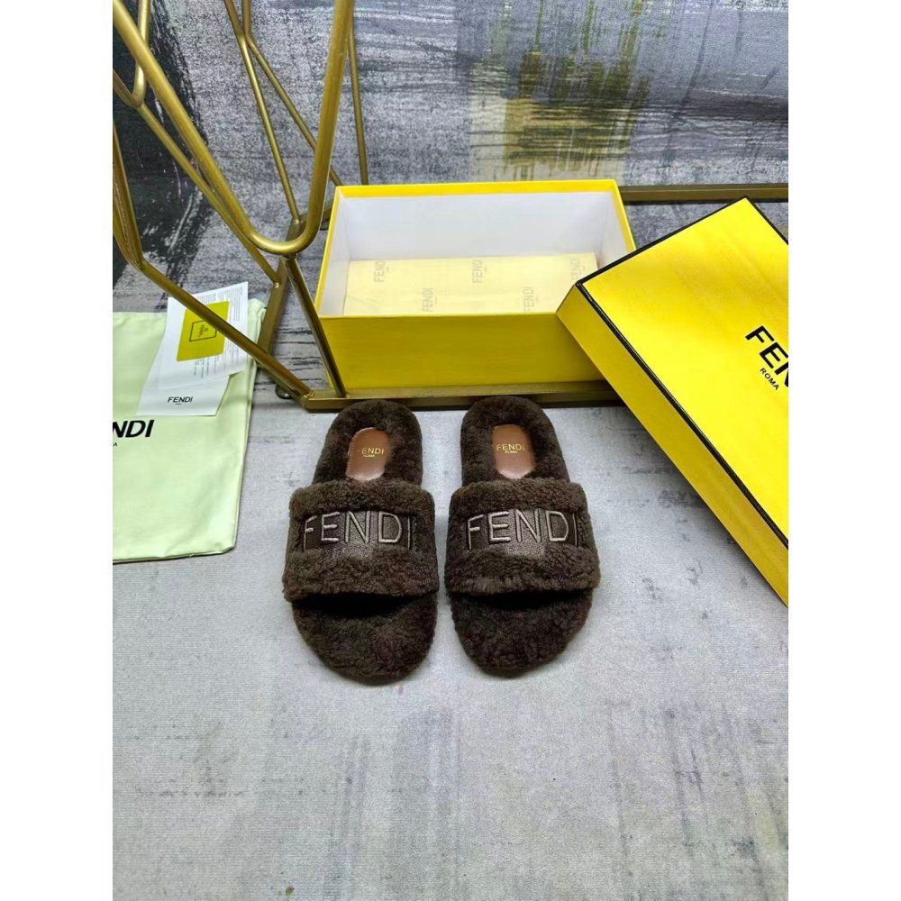 Fendi Slippers 067,Fendi Slippers,Slides Slippers,More Brands