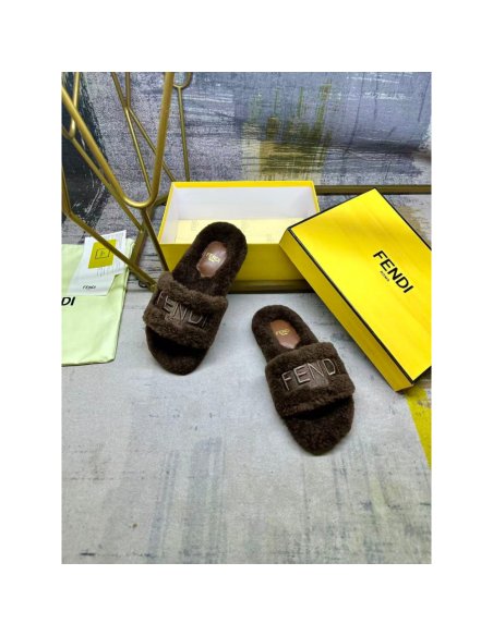 Fendi Slippers 067,Fendi Slippers,Slides Slippers,More Brands