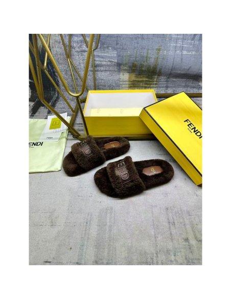 Fendi Slippers 067,Fendi Slippers,Slides Slippers,More Brands