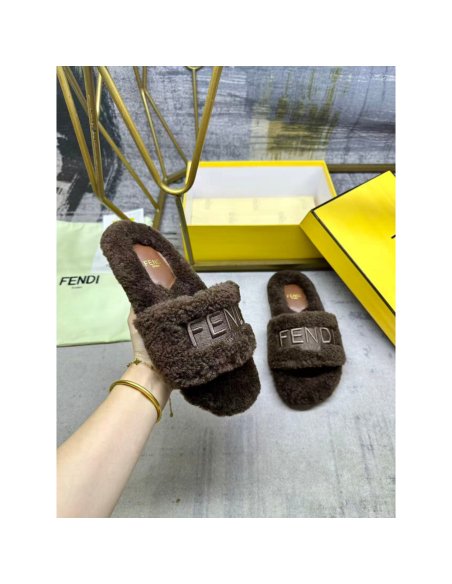 Fendi Slippers 067,Fendi Slippers,Slides Slippers,More Brands