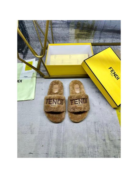 Fendi Slippers 068,Fendi Slippers,Slides Slippers,More Brands