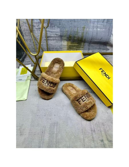 Fendi Slippers 068,Fendi Slippers,Slides Slippers,More Brands