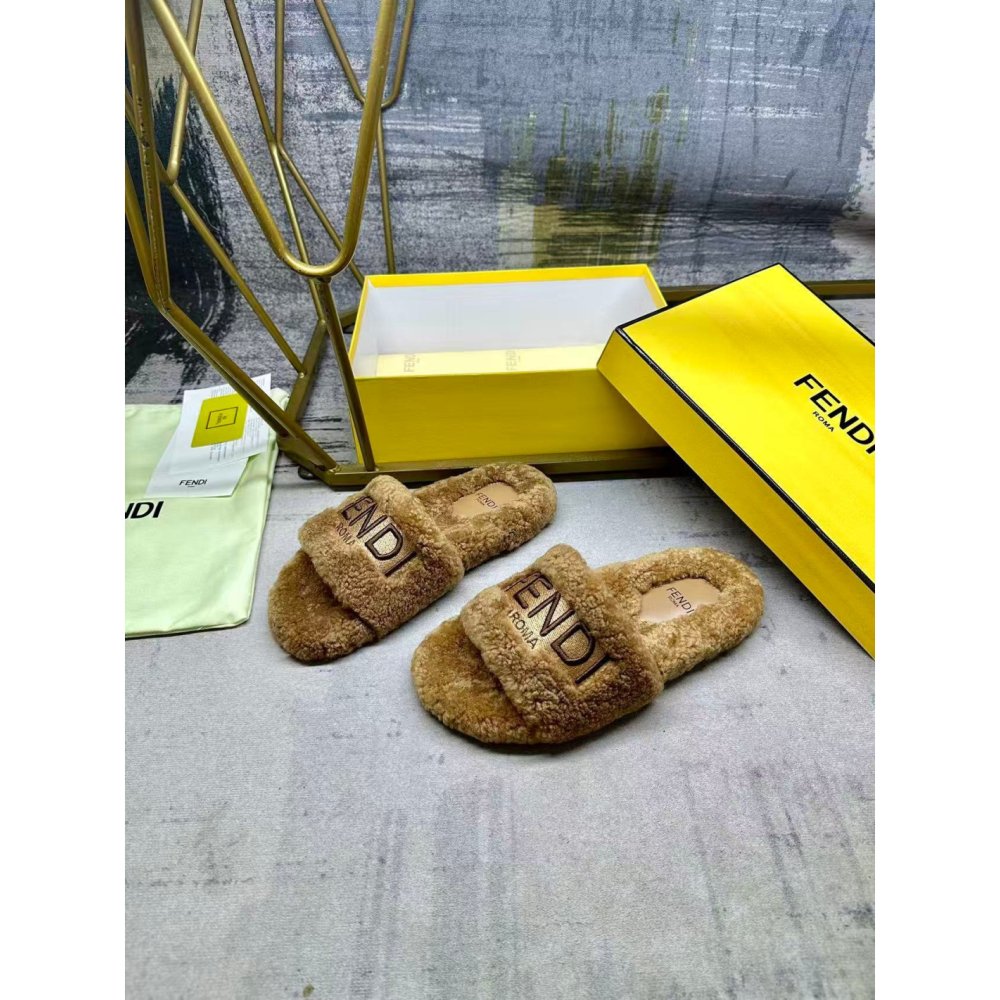 Fendi Slippers 068,Fendi Slippers,Slides Slippers,More Brands