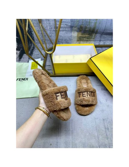 Fendi Slippers 068,Fendi Slippers,Slides Slippers,More Brands