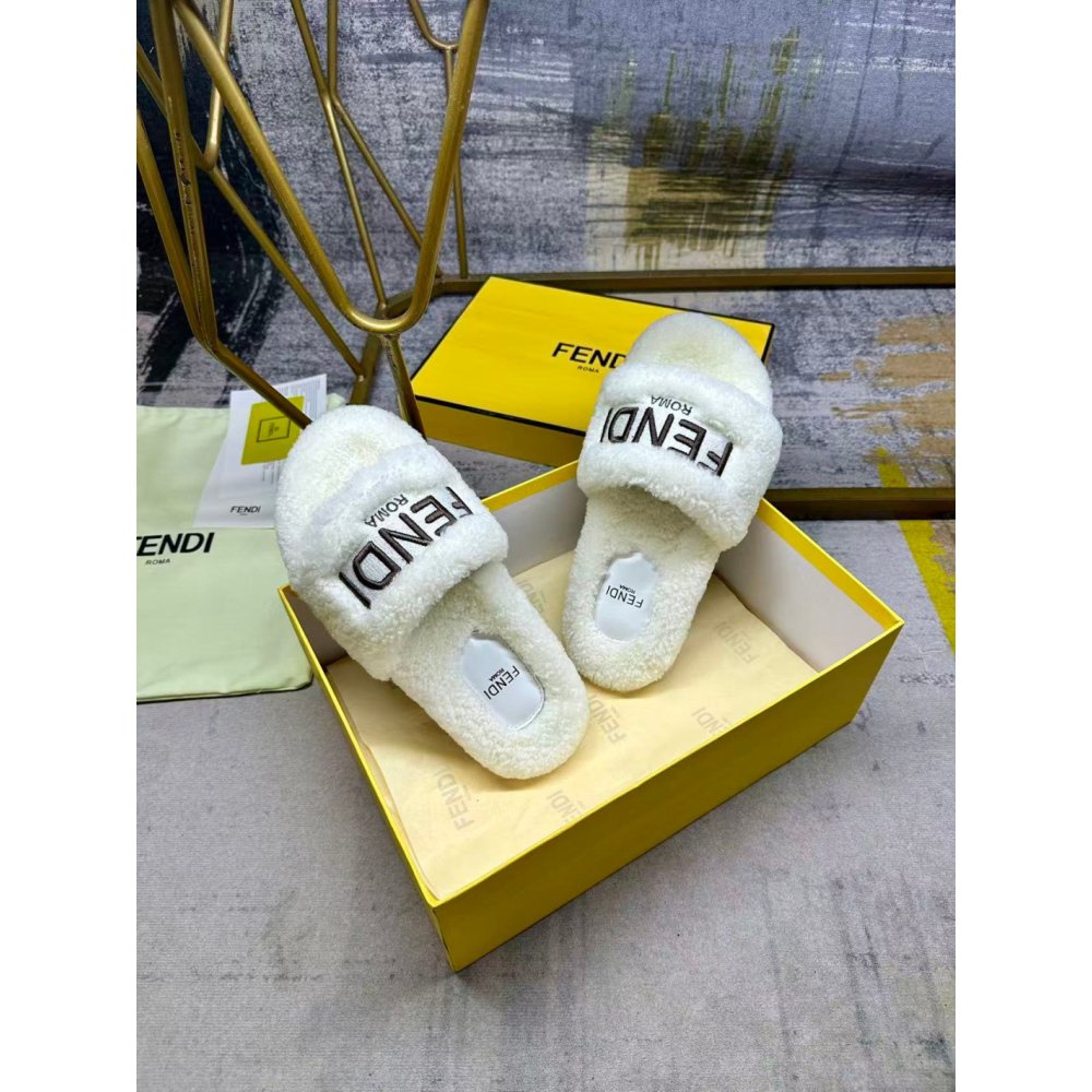 Fendi Slippers 069,Fendi Slippers,Slides Slippers,More Brands