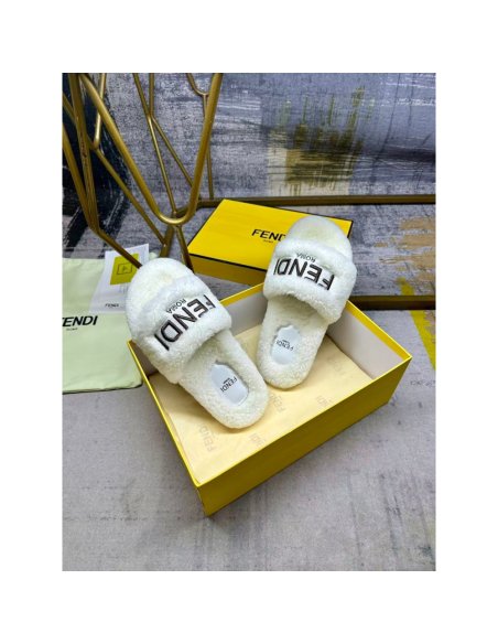 Fendi Slippers 069,Fendi Slippers,Slides Slippers,More Brands