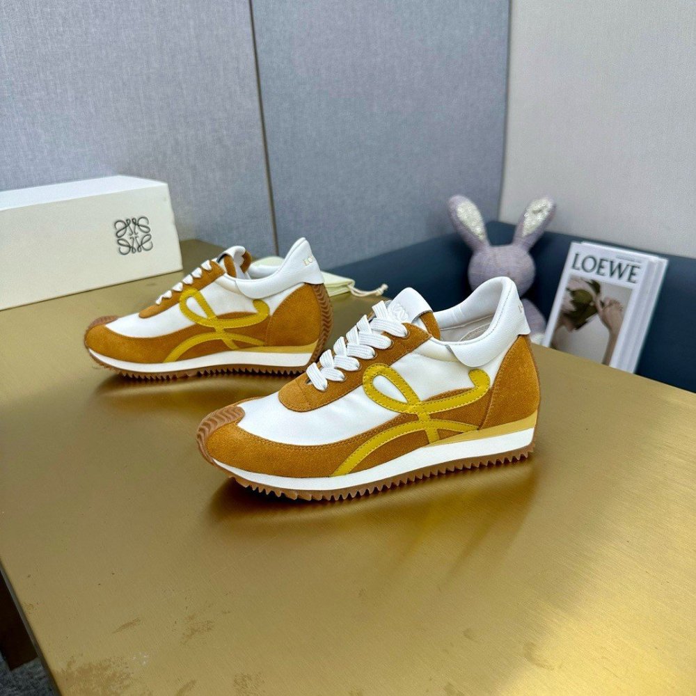 Cheap Reps Loewe Womens Flow Runner Sneakers in White Nylon and Tan Suede
