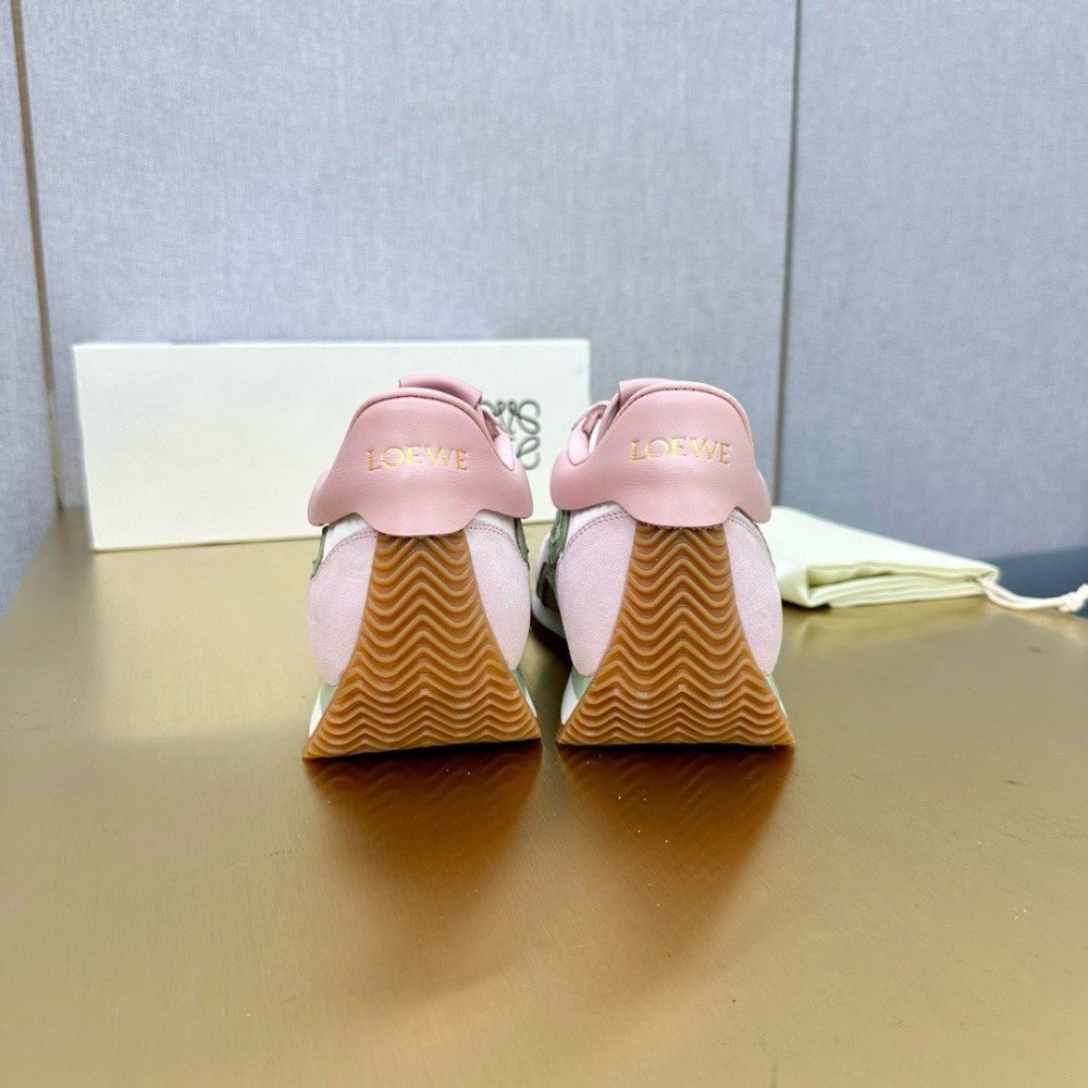 Cheap Reps Loewe Womens Flow Runner Sneakers in White Nylon and Pink Suede