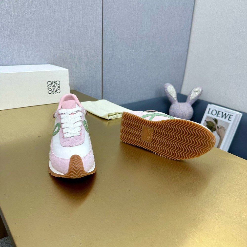 Cheap Reps Loewe Womens Flow Runner Sneakers in White Nylon and Pink Suede