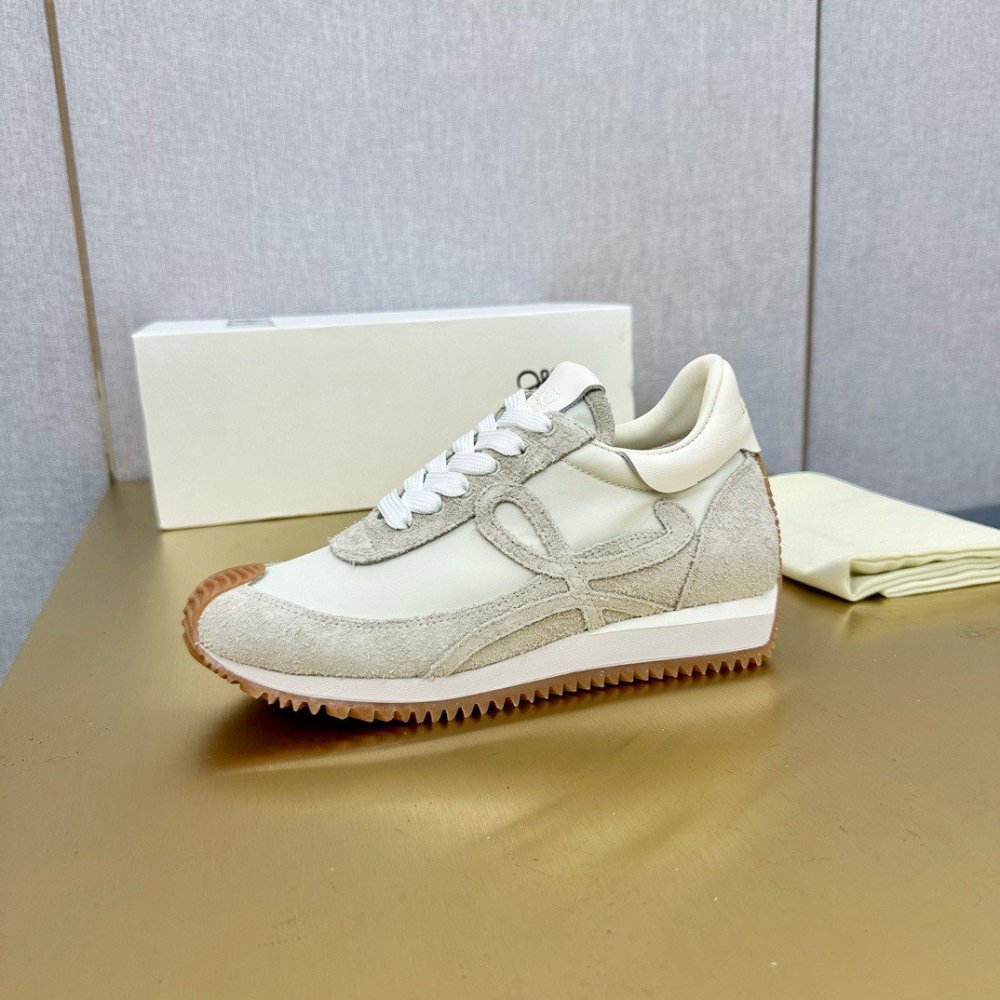 Cheap Reps Loewe Womens Flow Runner Sneakers in White Brushed Suede