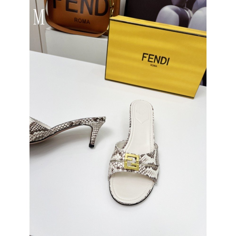 Prada Slippers 036