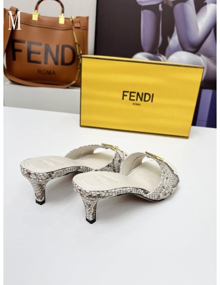 Prada Slippers 036