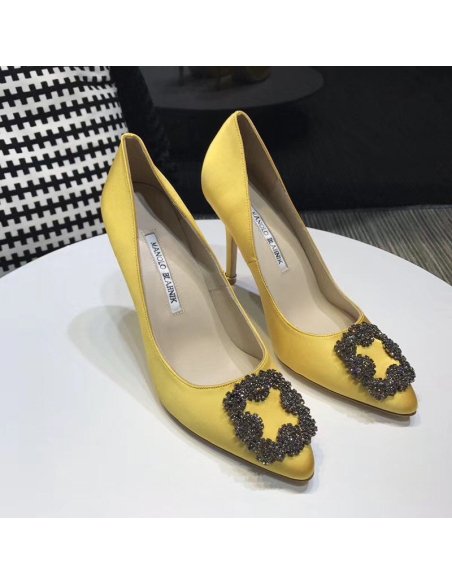 Cheap Reps Manolo Blahnik Hangisi 105 Pumps In Yellow Satin