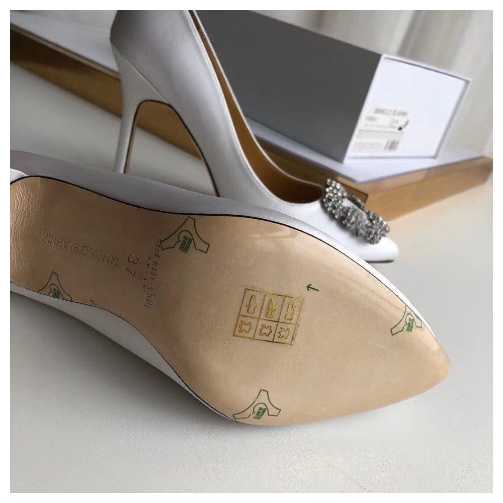 Cheap Reps Manolo Blahnik Hangisi 105 Pumps In White Satin