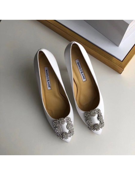 Cheap Reps Manolo Blahnik Hangisi 105 Pumps In White Satin