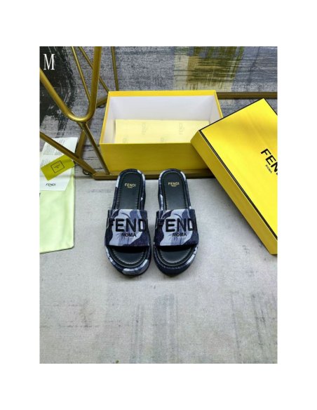 Chanel Slippers 093,Chanel Slippers,Slides Slippers,More Brands
