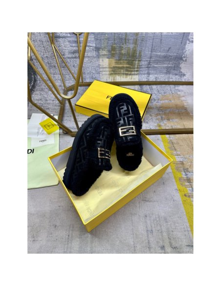 Chanel Slippers 098,Chanel Slippers,Slides Slippers,More Brands