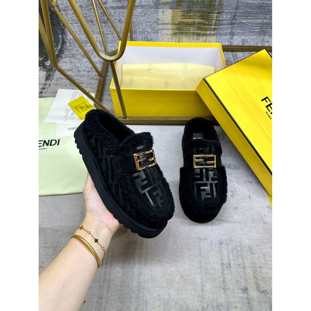 Chanel Slippers 098,Chanel Slippers,Slides Slippers,More Brands