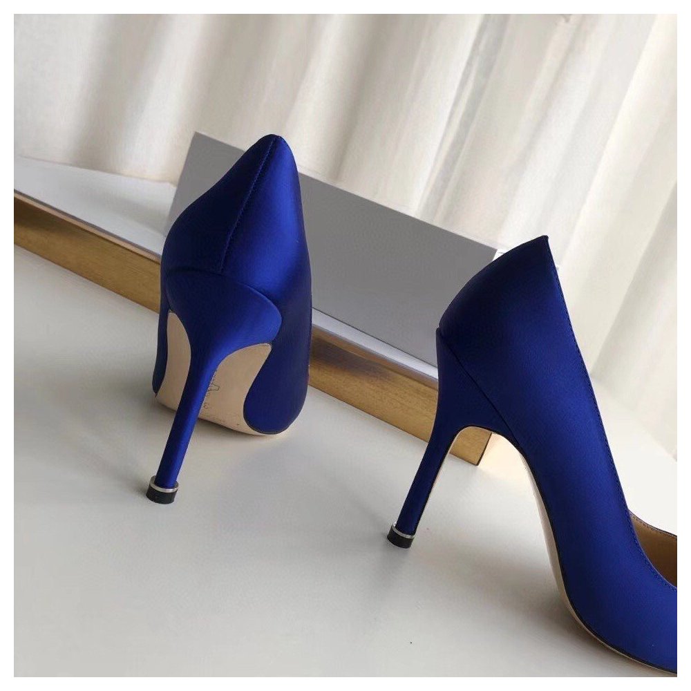 Cheap Reps Manolo Blahnik Hangisi 105 Pumps In Blue Satin